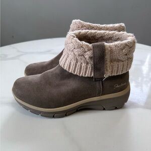 Skechers Taupe Boots with Knit Trim